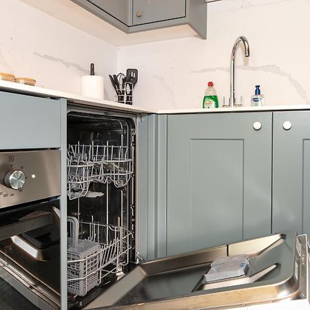 2-Bedroom Victorian Apartment In Kensington London Ngoại thất bức ảnh